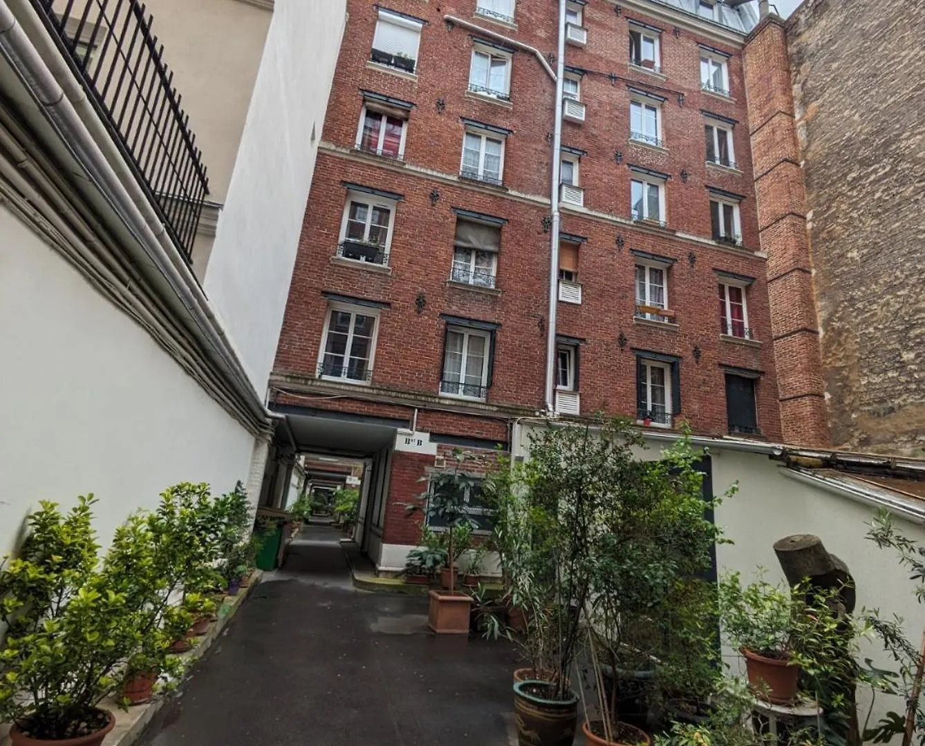 Charmant 2 Pieces A 11eme Apartment Paris